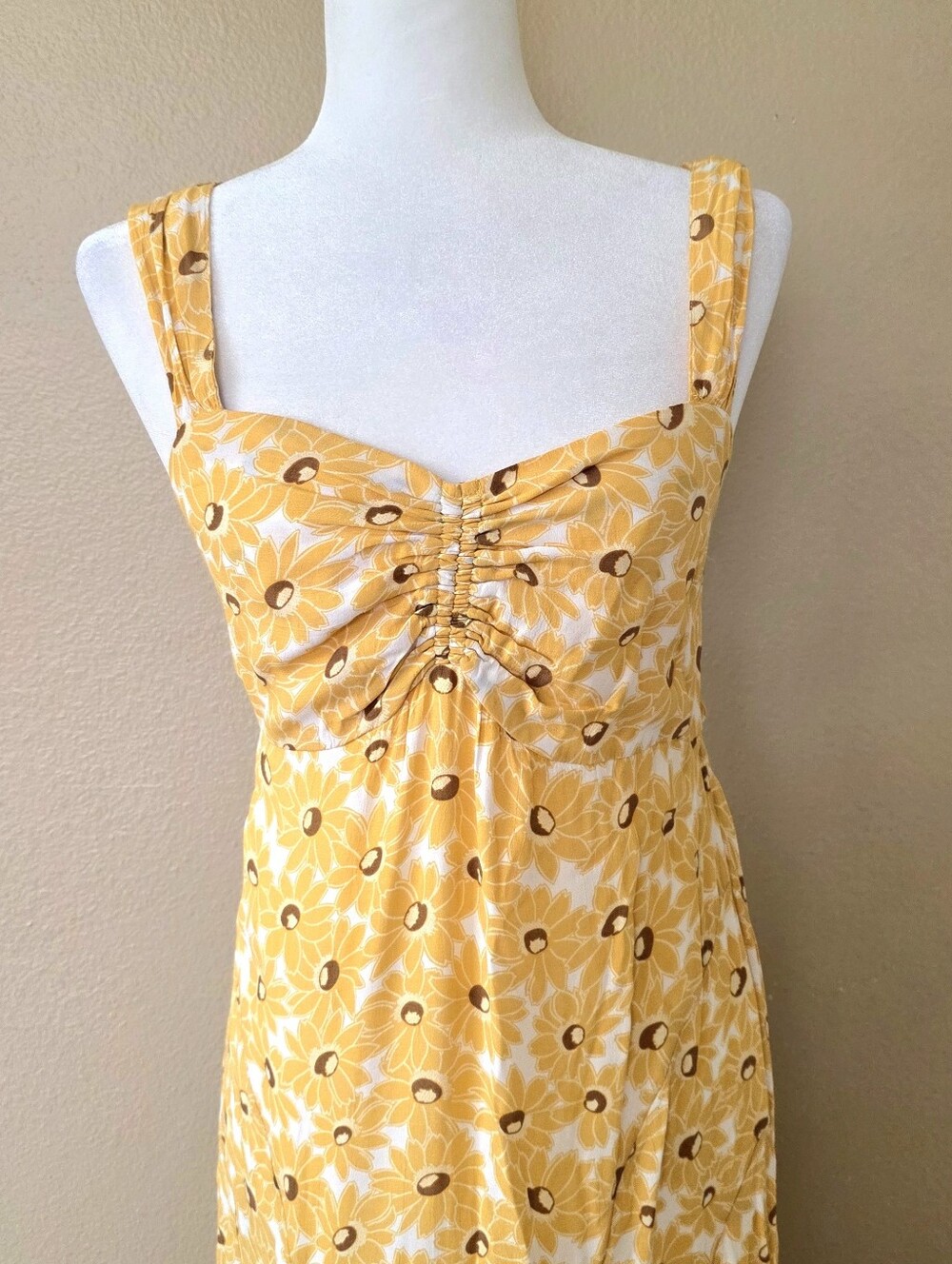 Free People Rosalee Yellow Floral Cutout Back Midi Dress - Size Medium - Picture 3 of 7